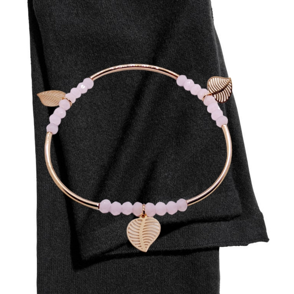 🌲10/$20. Gold Tone Bracelet with Gold Leaves and Pink Glass Beads - Picture 1 of 3
